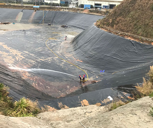 潜山废水池清理